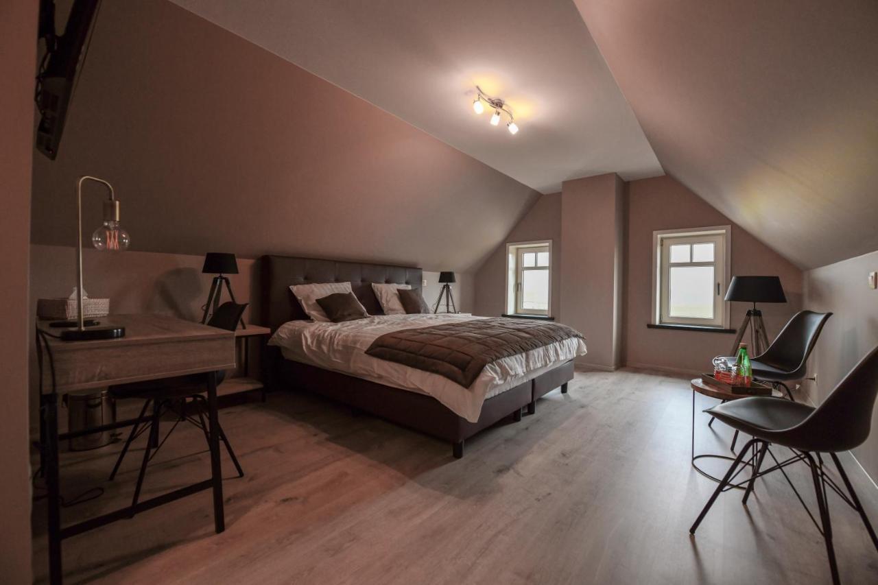 Bed & Breakfast De Waeterhoeve 4*